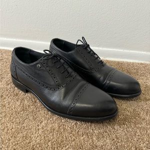 Footprint is a Turkish shoes brand , very good condition. Size 10M